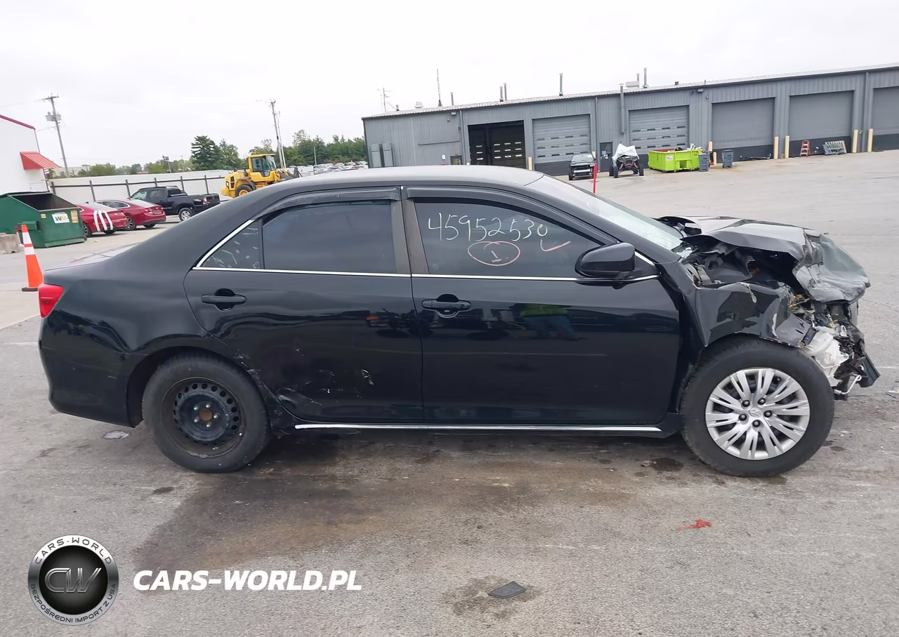 2014 Toyota Camry Le VIN:4T4BF1FK6ER374409 - 13