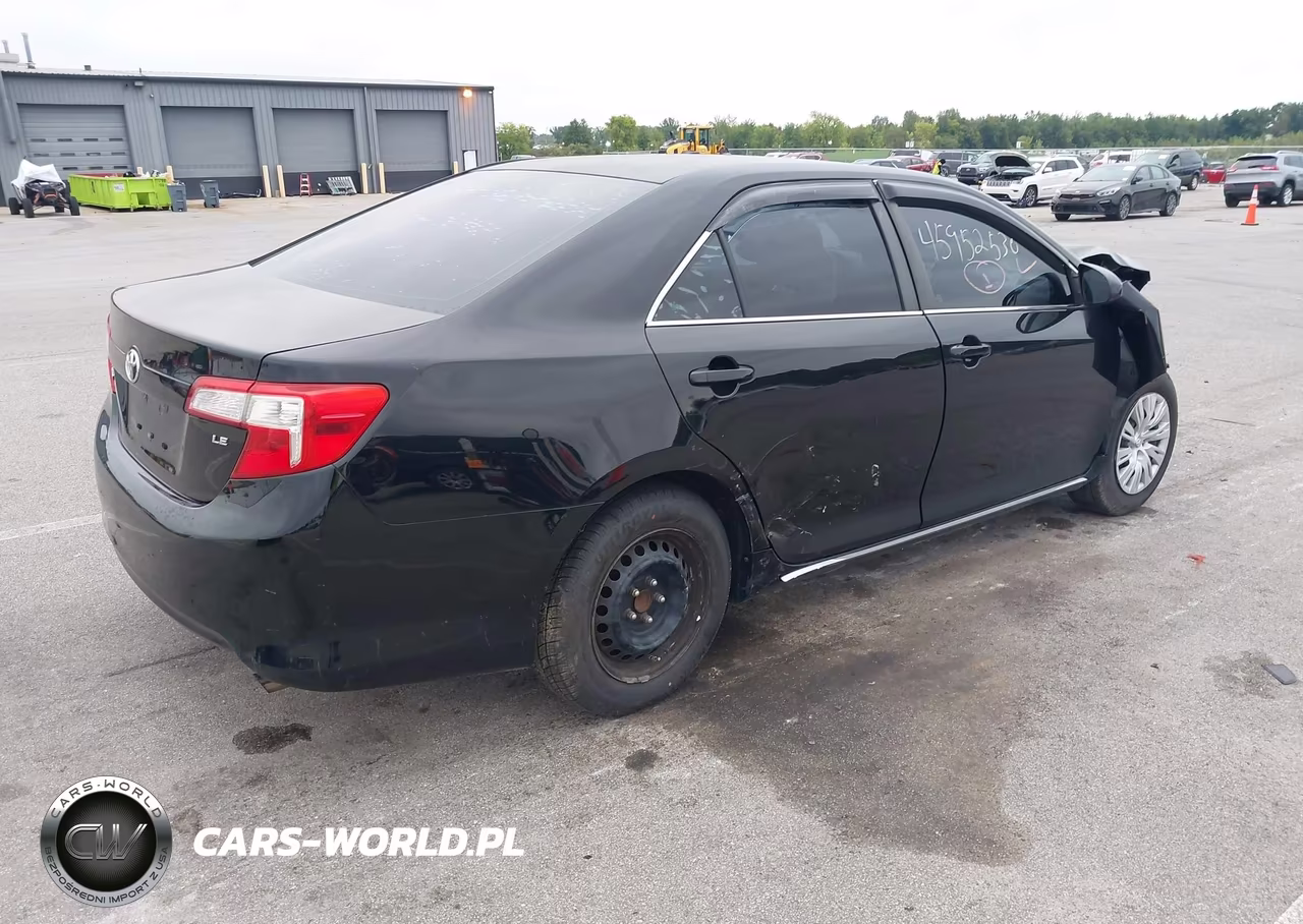 2014 Toyota Camry Le VIN:4T4BF1FK6ER374409 - 4