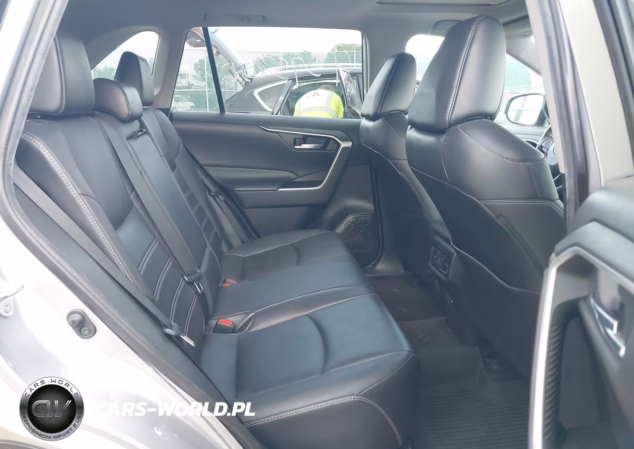 2021 Toyota Rav4 Xle Premium VIN:2T3C1RFV9MC137278 - 8