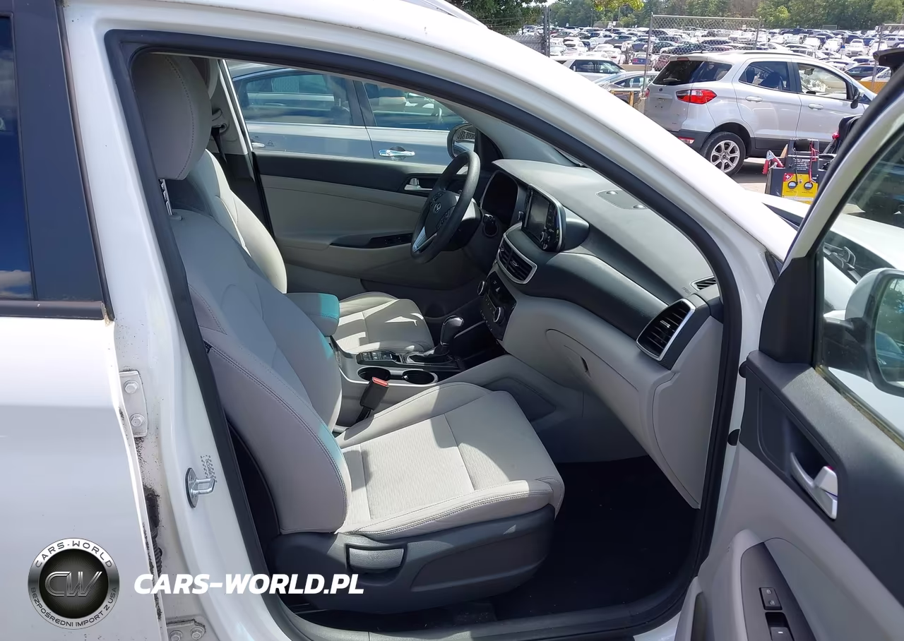 2019 Hyundai Tucson Value VIN:KM8J3CA49KU017823 - 5