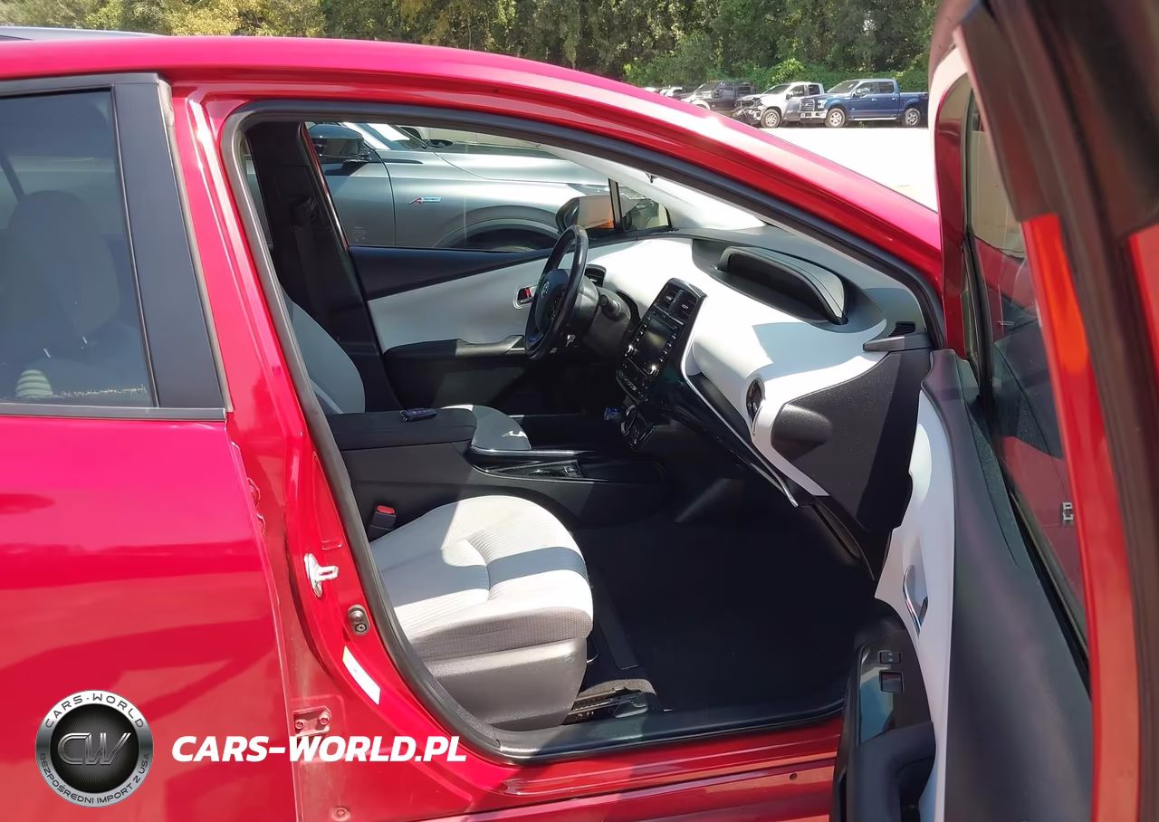 2021 Toyota Prius Prime Le VIN:JTDKAMFP6M3185791 - 5