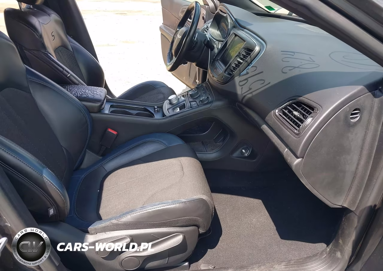 2015 Chrysler 200 S VIN:1C3CCCBB9FN656069 - 5