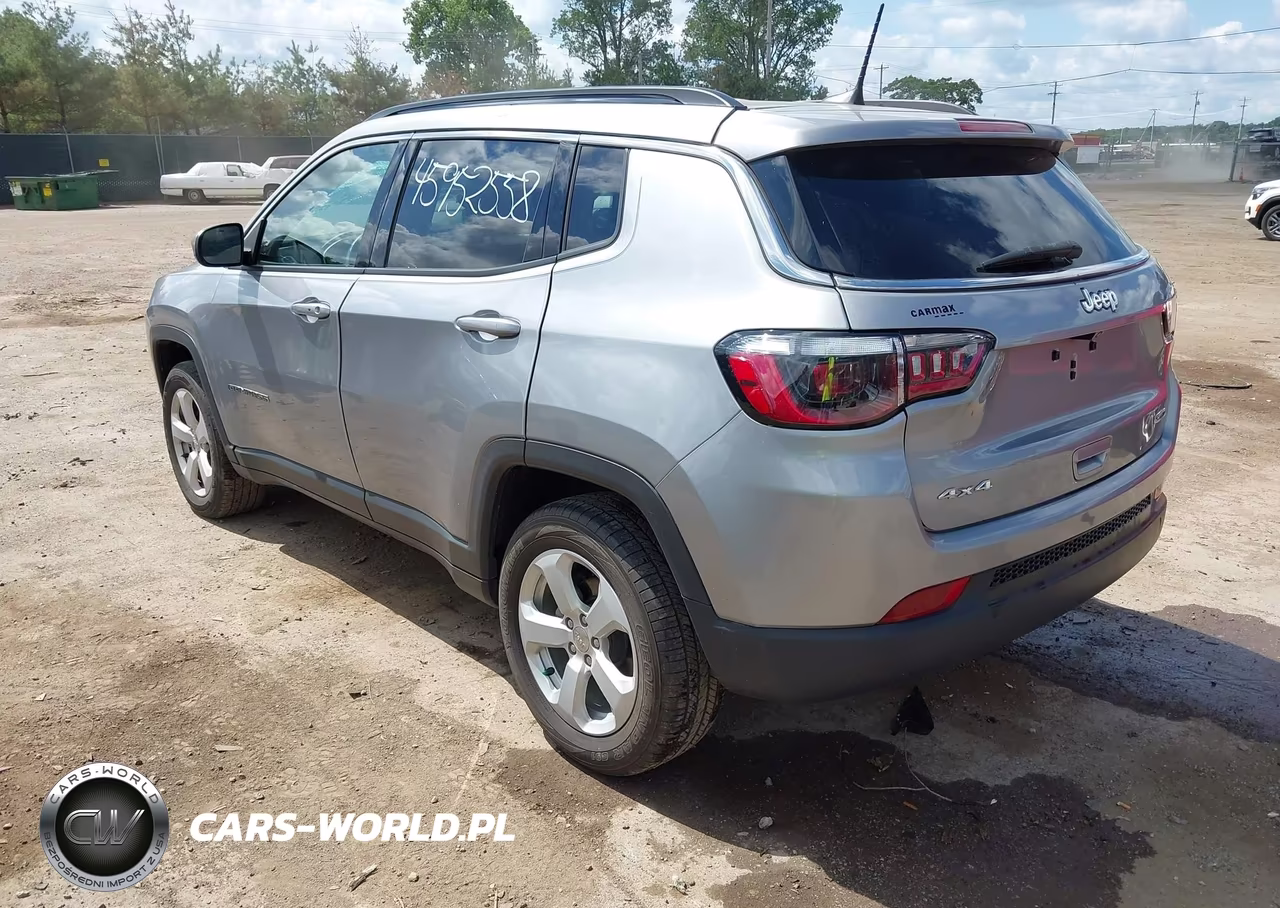 2021 Jeep Compass Latitude 4X4 VIN:3C4NJDBB3MT544316 - 3