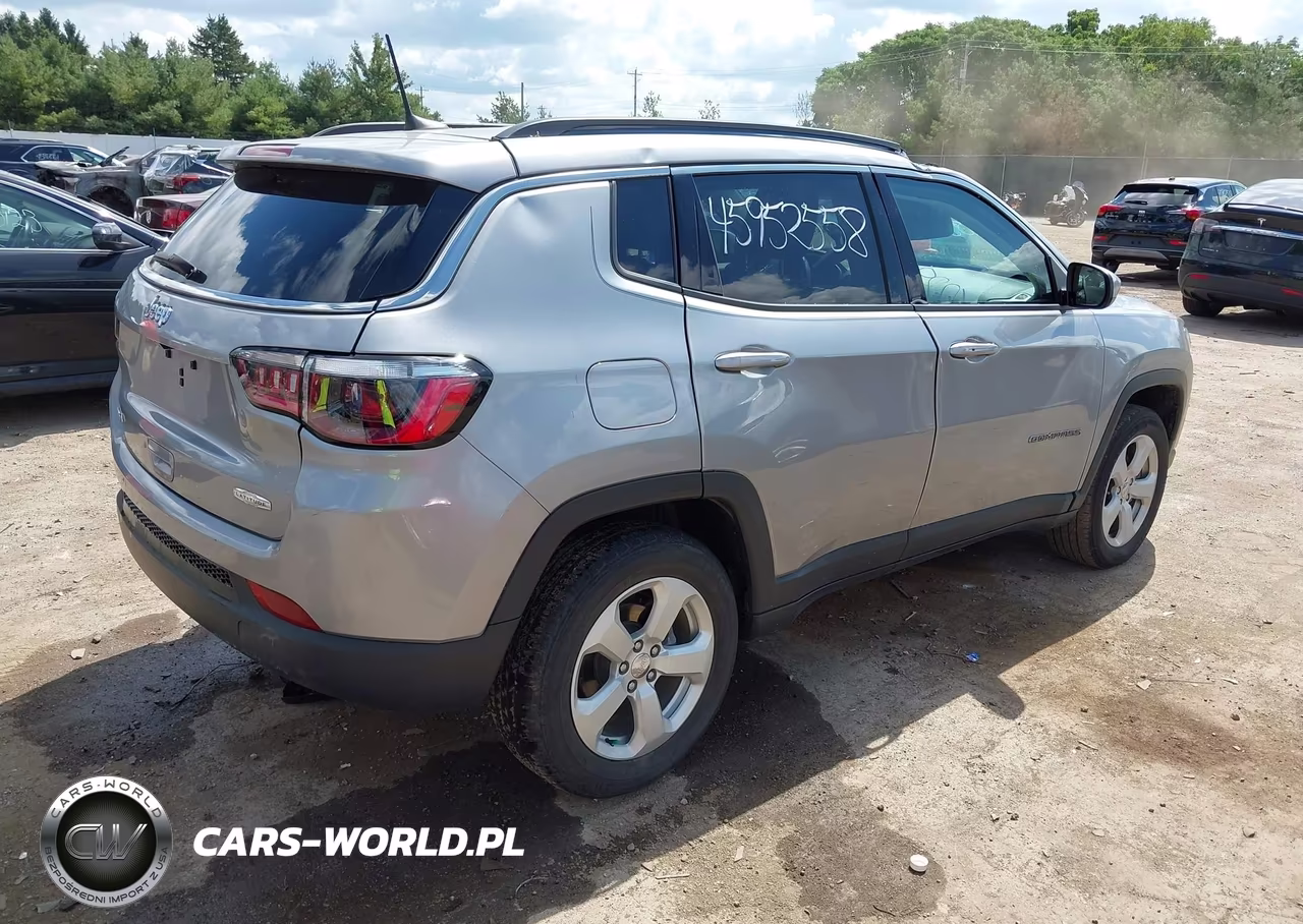 2021 Jeep Compass Latitude 4X4 VIN:3C4NJDBB3MT544316 - 4