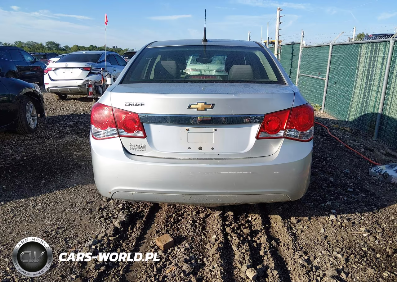 2011 Chevrolet Cruze Ls VIN:1G1PC5SH9B7245386 - 16