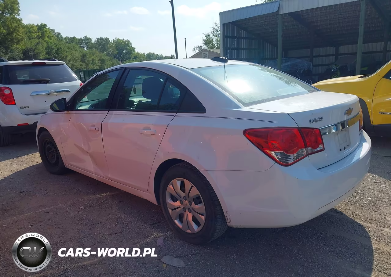 2015 Chevrolet Cruze Ls VIN:1G1PA5SH8F7103378 - 3