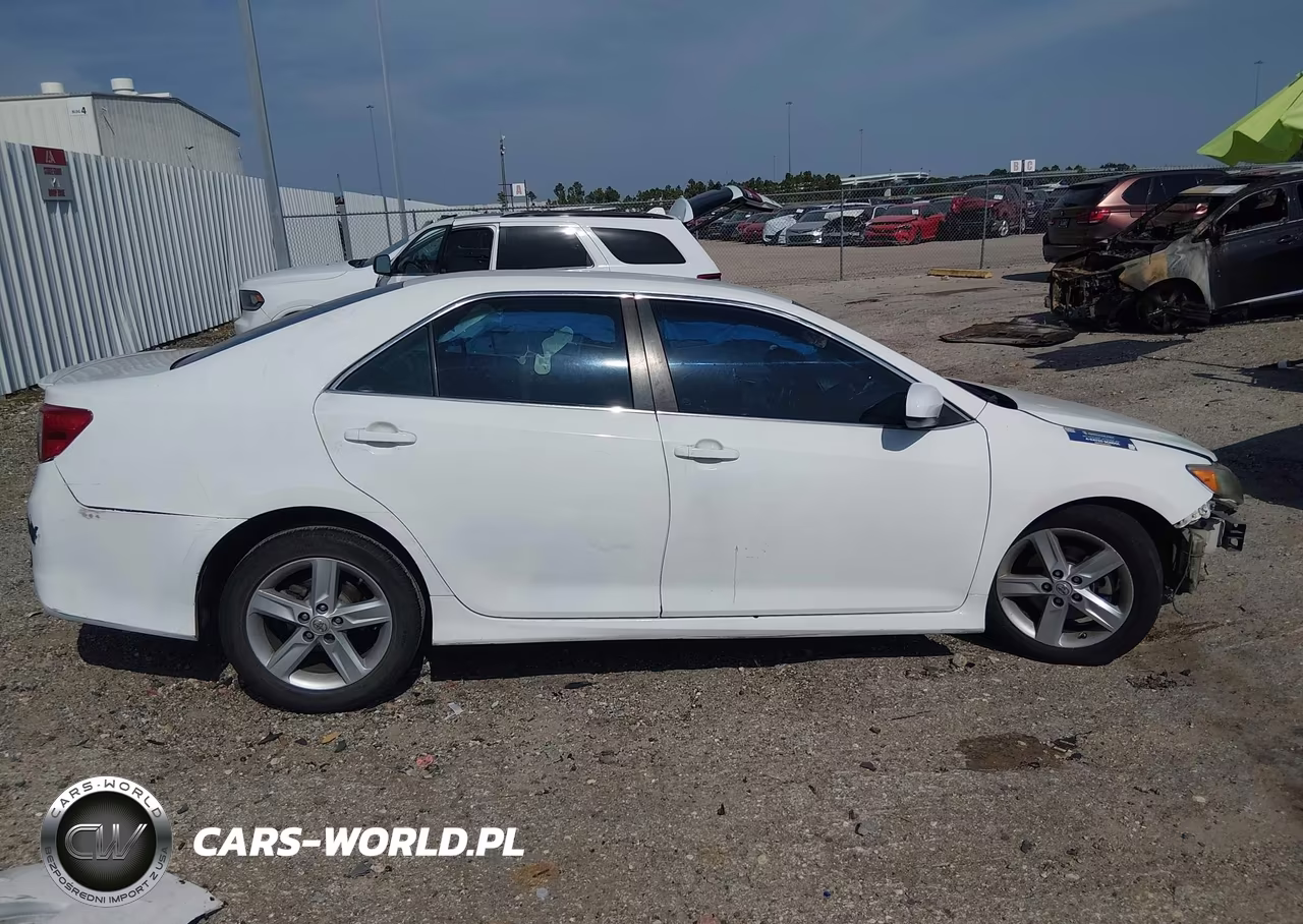 2014 Toyota Camry Se VIN:4T1BF1FK7EU753378 - 14