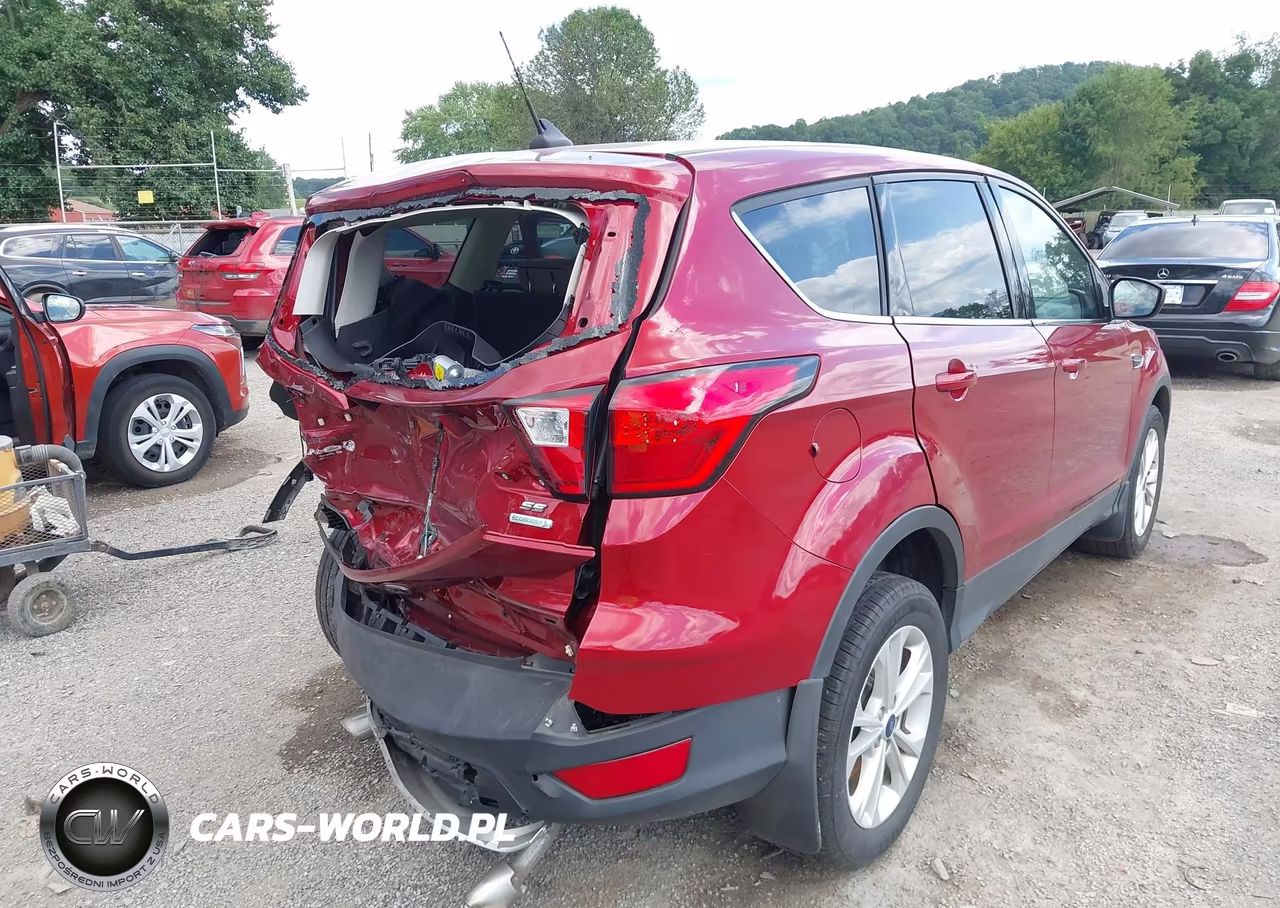 2019 Ford Escape Se VIN:1FMCU0GD6KUA14227 - 18