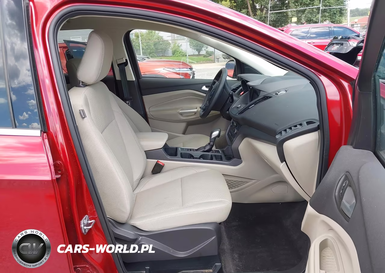 2019 Ford Escape Se VIN:1FMCU0GD6KUA14227 - 5