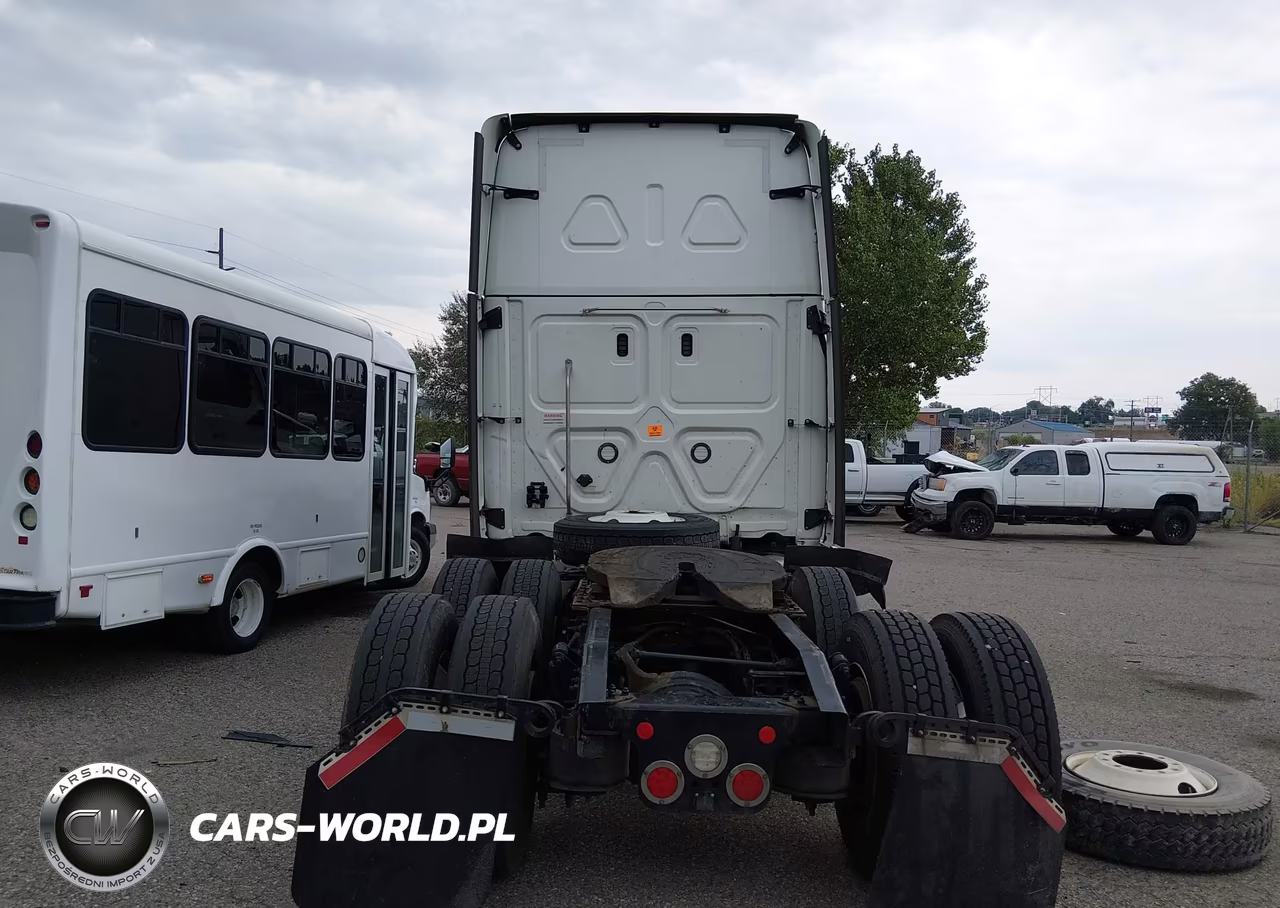 2023 Freightliner New Cascadia 126 VIN:3AKJHHDR4PSUF2300 - 8
