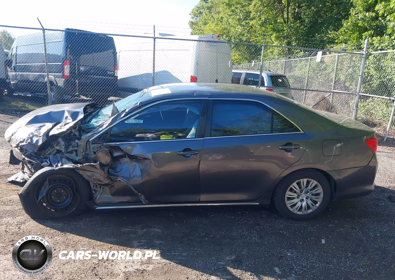 2014 Toyota Camry Le VIN:4T1BF1FK9EU392090 - 13