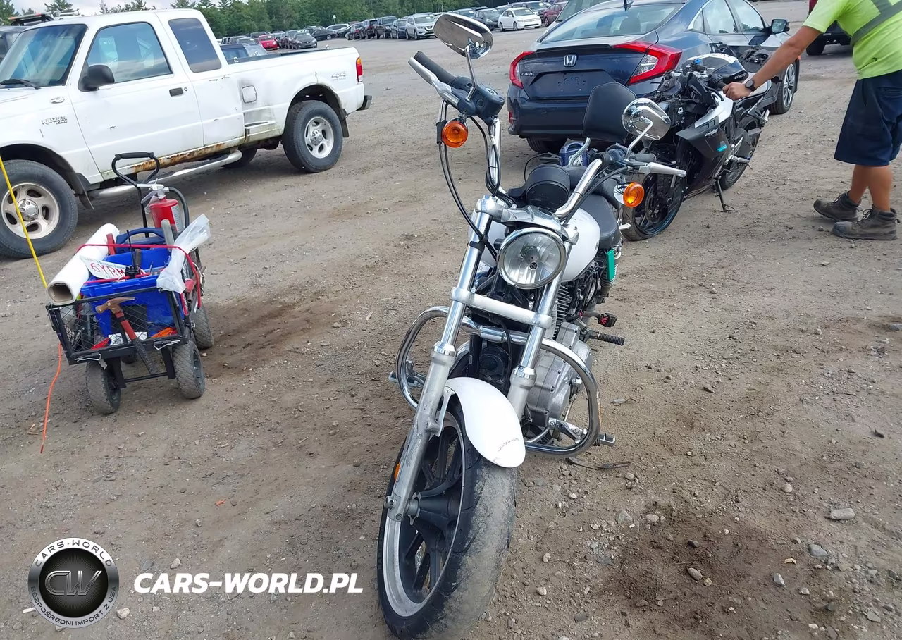 2015 Harley-Davidson Xl883 Superlow VIN:1HD4CR217FC435526 - 5
