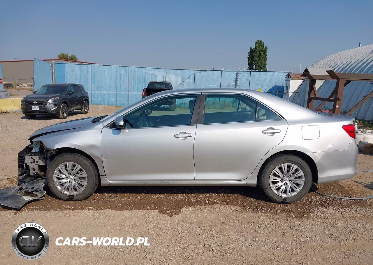 2012 Toyota Camry Le VIN:4T1BF1FK0CU083198 - 14