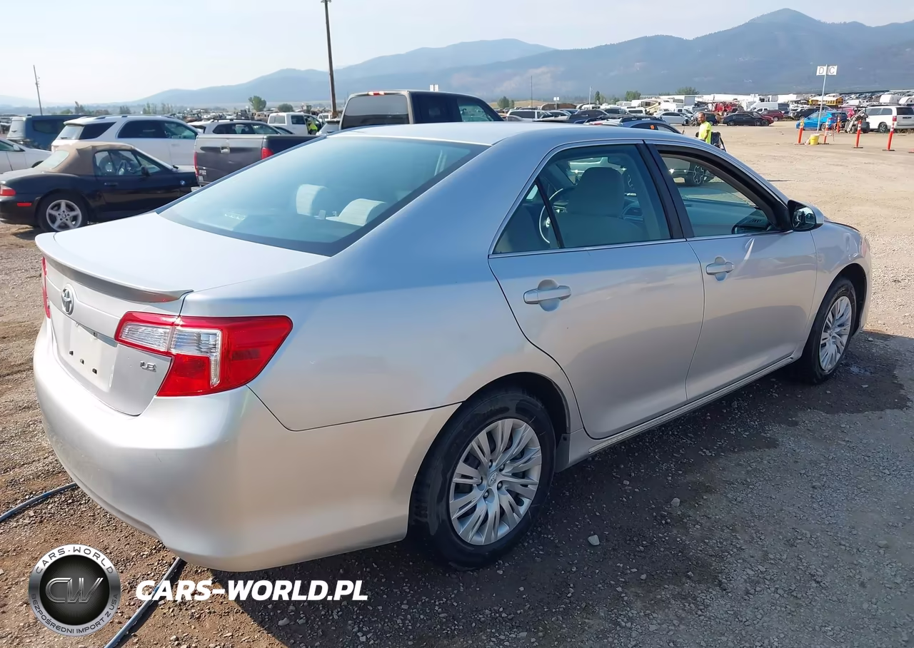 2012 Toyota Camry Le VIN:4T1BF1FK0CU083198 - 4