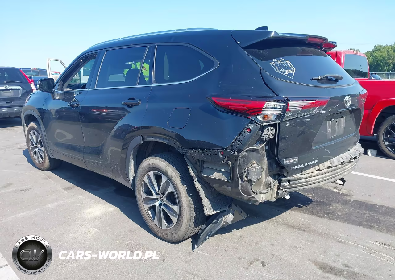 2021 Toyota Highlander Xle VIN:5TDGZRAH1MS042855 - 3
