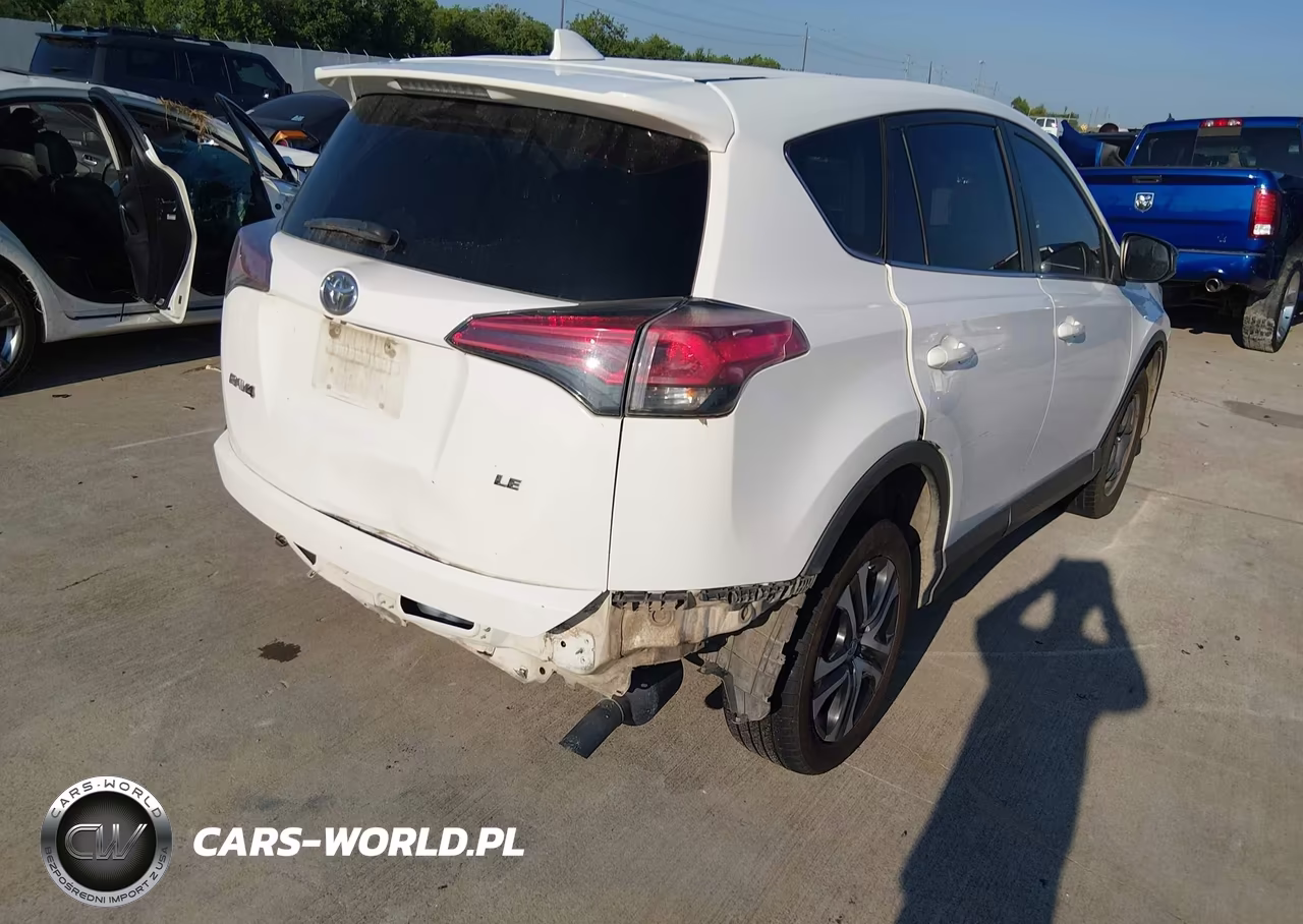 2018 Toyota Rav4 Le VIN:JTMZFREV5JJ185267 - 4