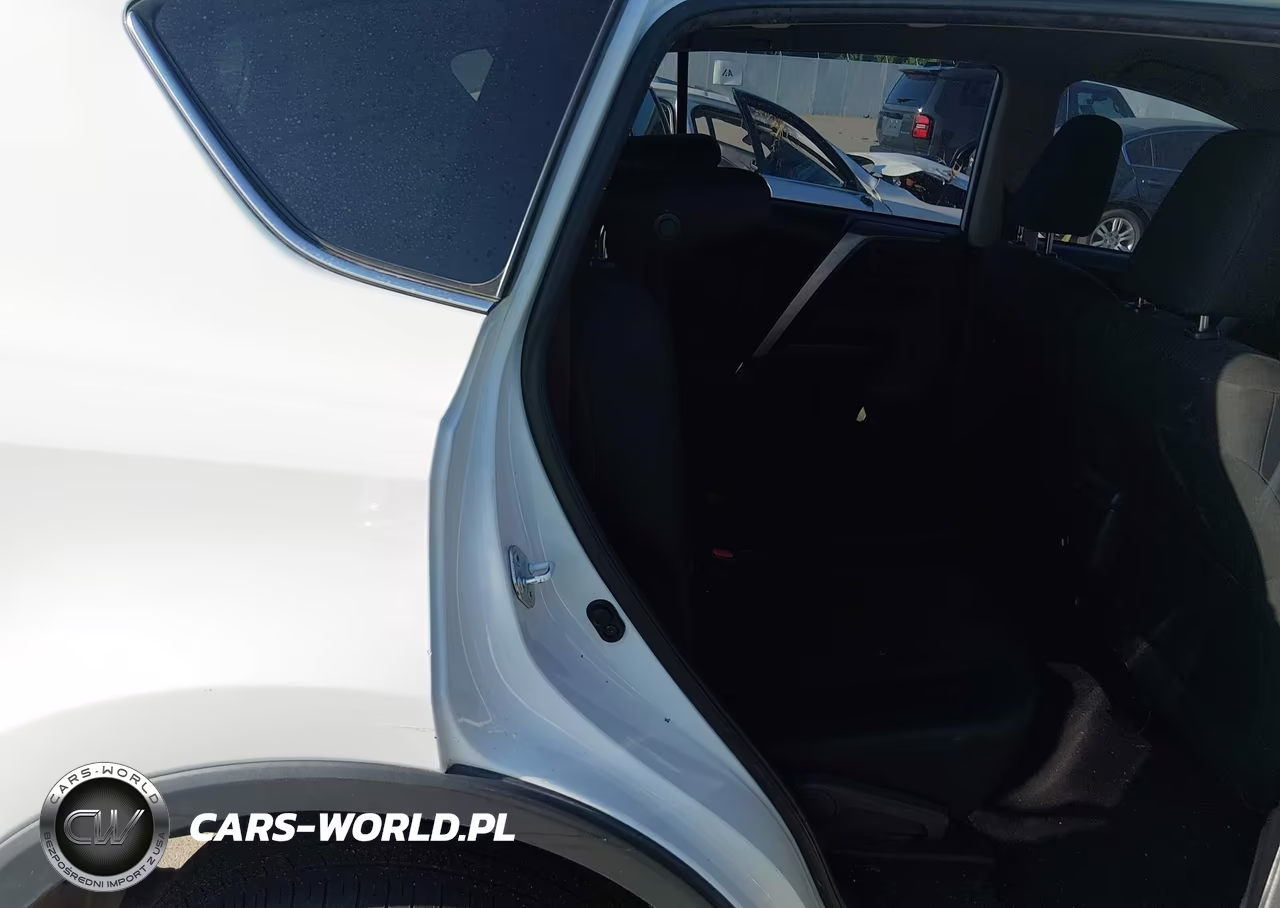2018 Toyota Rav4 Le VIN:JTMZFREV5JJ185267 - 8
