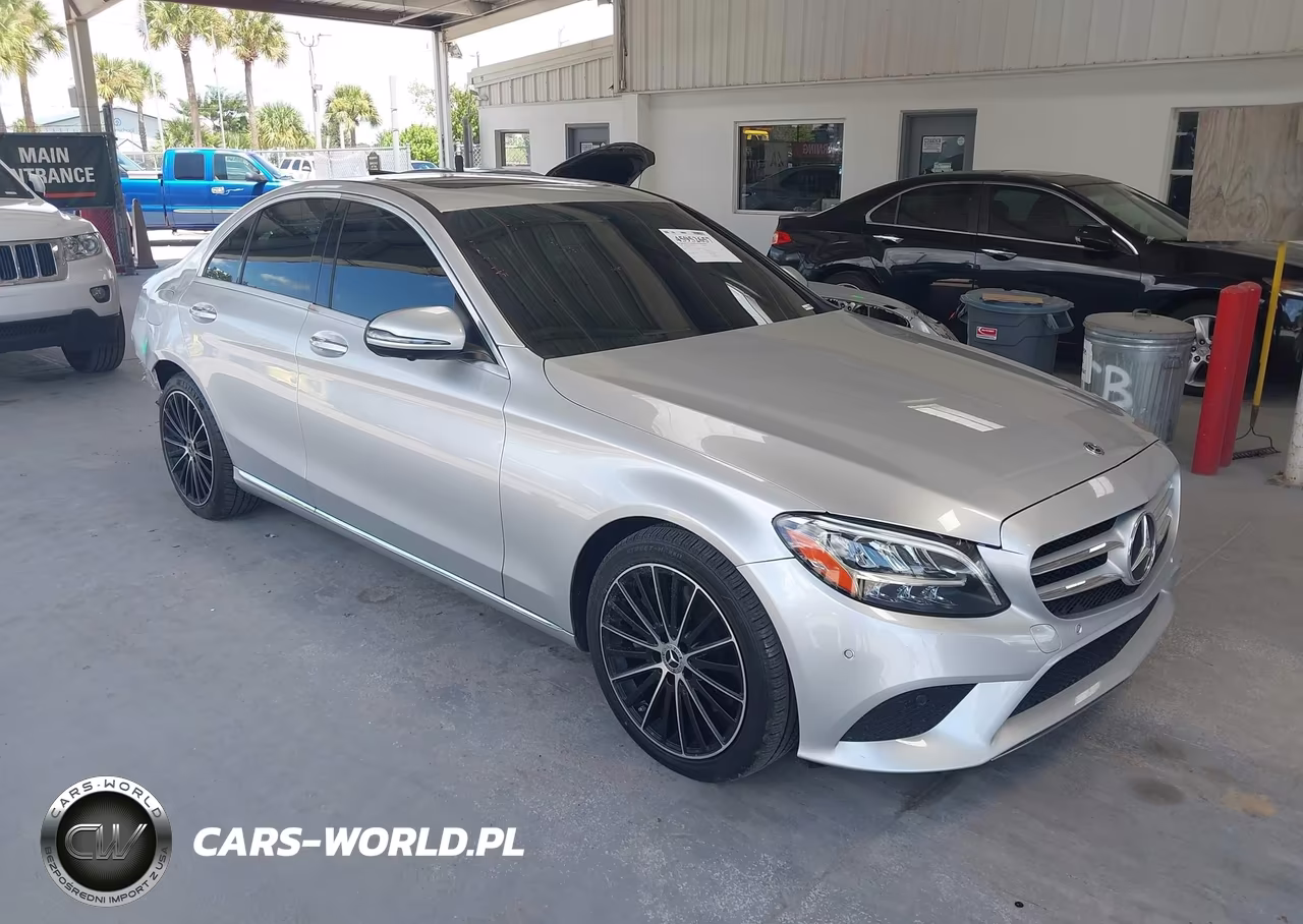 2020 Mercedes-Benz C 300