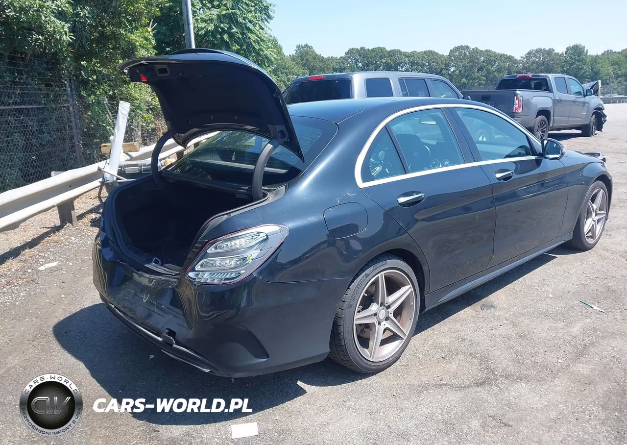 2016 Mercedes-Benz C 300 Sport 4Matic VIN:55SWF4KB1GU166827 - 4