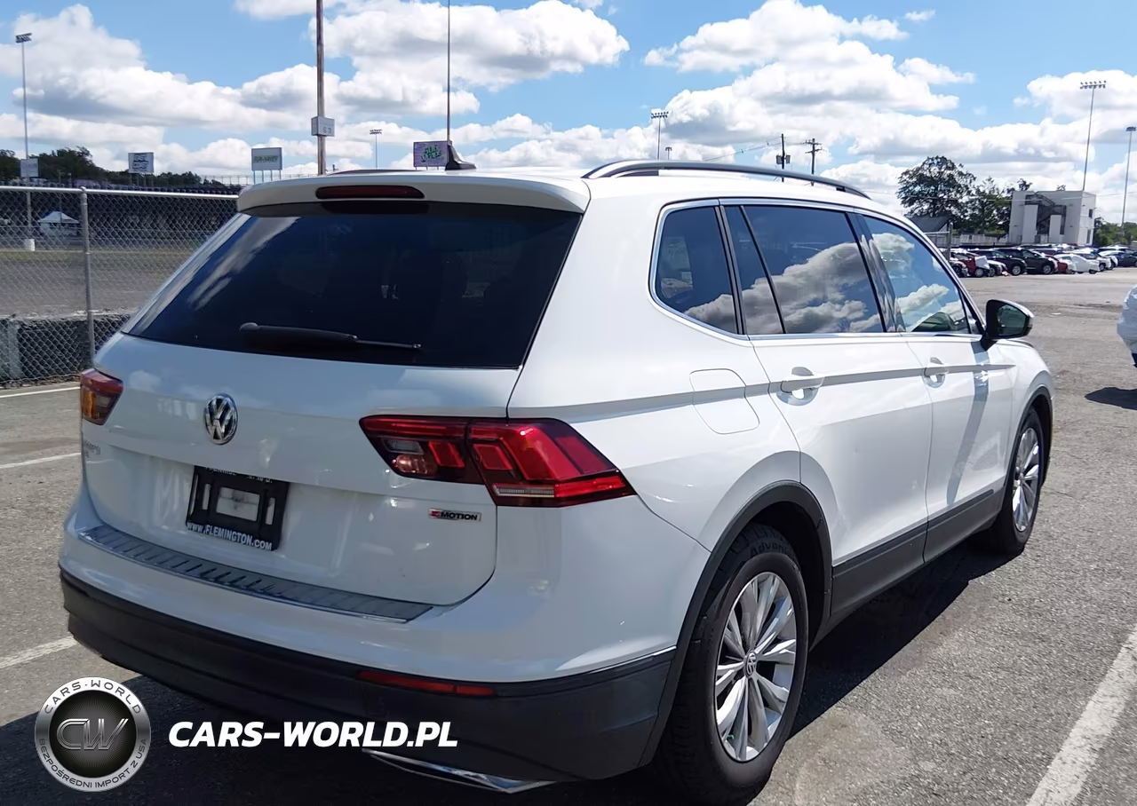 2019 Volkswagen Tiguan 2.0T Se-2.0T Sel-2.0T Sel R-Line-2.0T Sel R-Line Black VIN:3VV2B7AX4KM091511 - 4