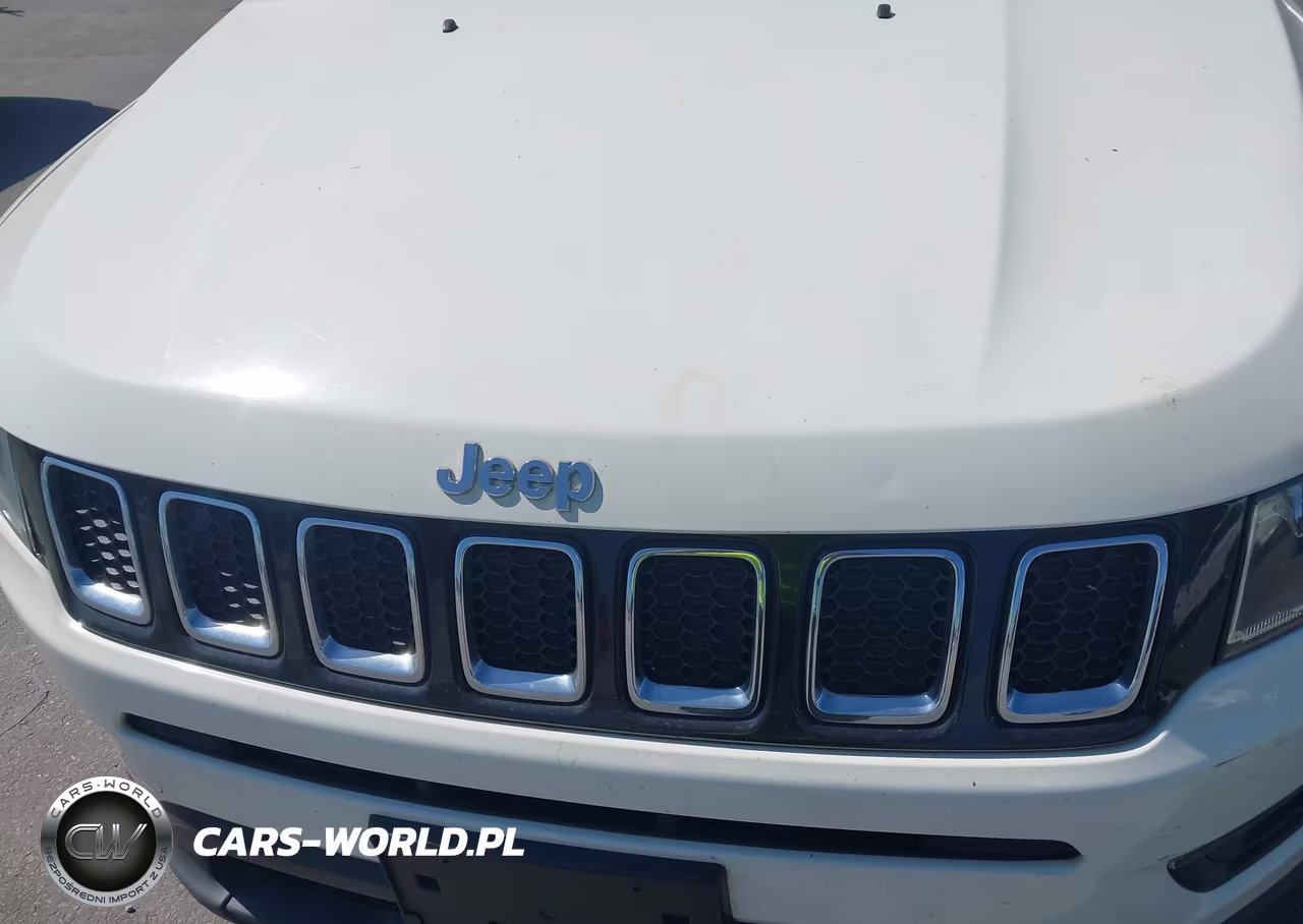 2018 Jeep Compass Latitude 4X4 VIN:3C4NJDBB4JT206256 - 6