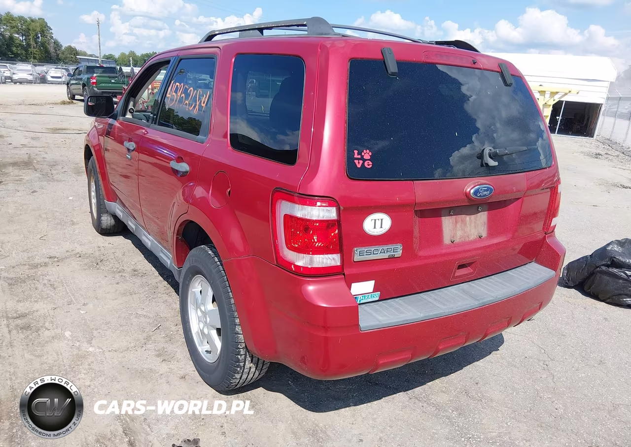 2010 Ford Escape Xlt VIN:1FMCU0D79AKC82228 - 3