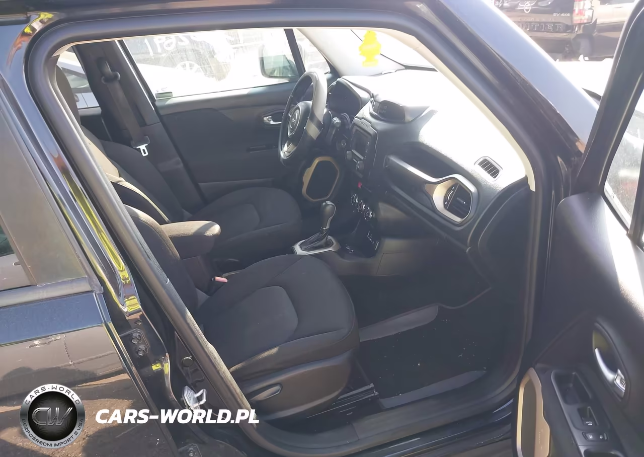 2015 Jeep Renegade Latitude VIN:ZACCJABT2FPC34781 - 5