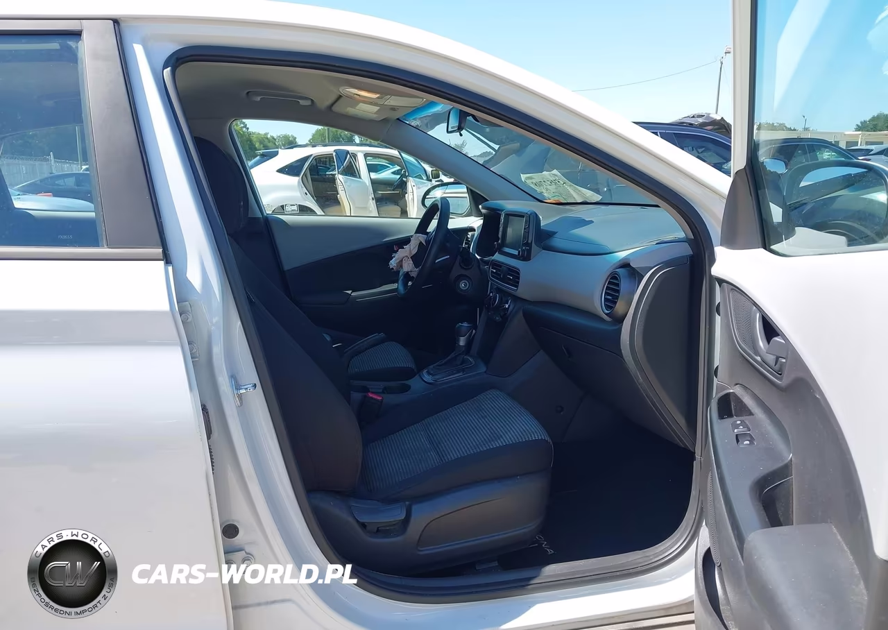 2019 Hyundai Kona Se VIN:KM8K12AA7KU312929 - 5