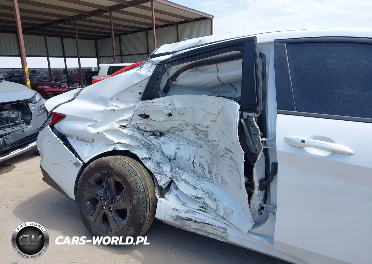 2022 Hyundai Elantra Sel VIN:5NPLM4AG0NH059709 - 6