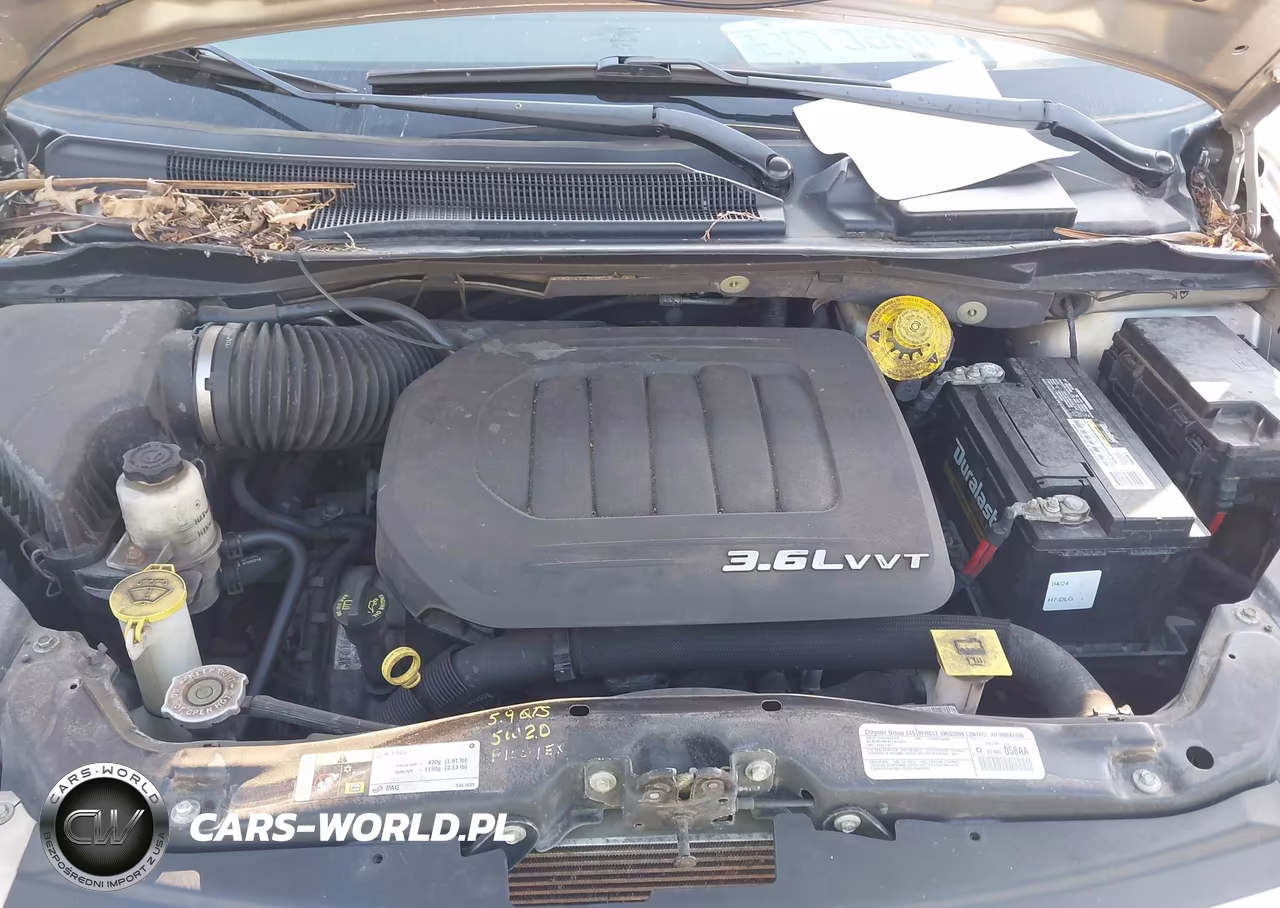 2014 Chrysler Town & Country Touring VIN:2C4RC1BG1ER294830 - 10
