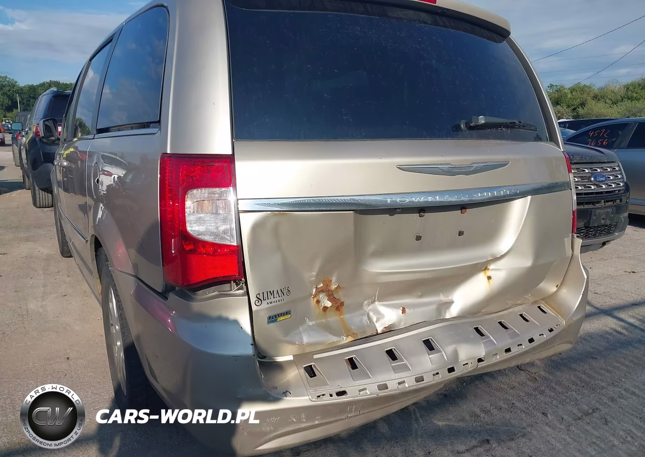 2014 Chrysler Town & Country Touring VIN:2C4RC1BG1ER294830 - 6