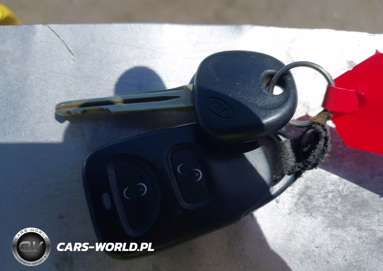 2010 Kia Soul + VIN:KNDJT2A21A7151204 - 11