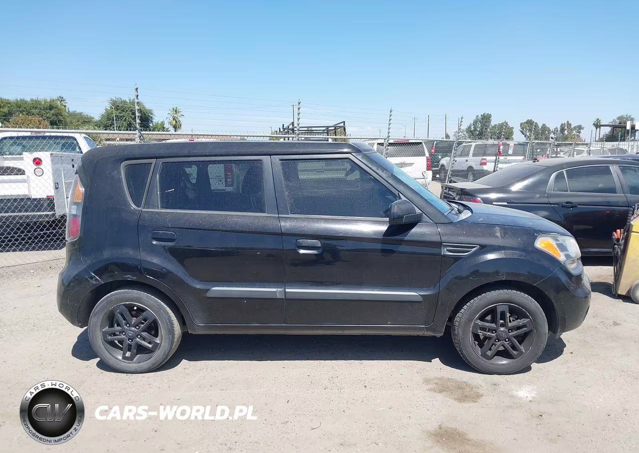 2010 Kia Soul + VIN:KNDJT2A21A7151204 - 15