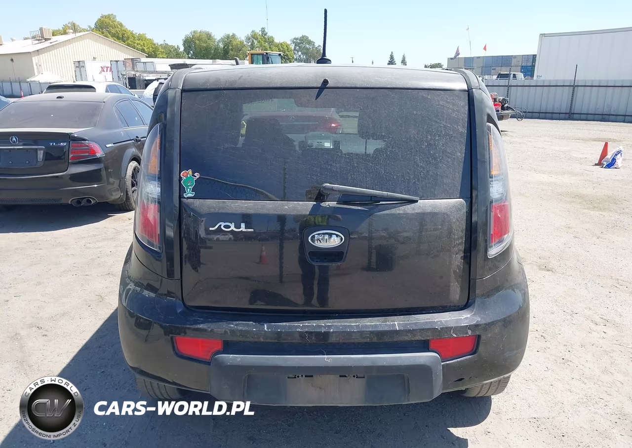 2010 Kia Soul + VIN:KNDJT2A21A7151204 - 18