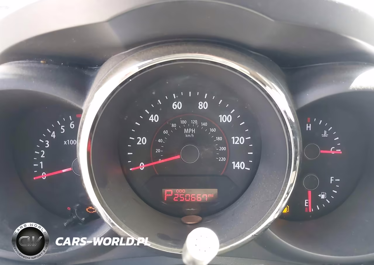 2010 Kia Soul + VIN:KNDJT2A21A7151204 - 7