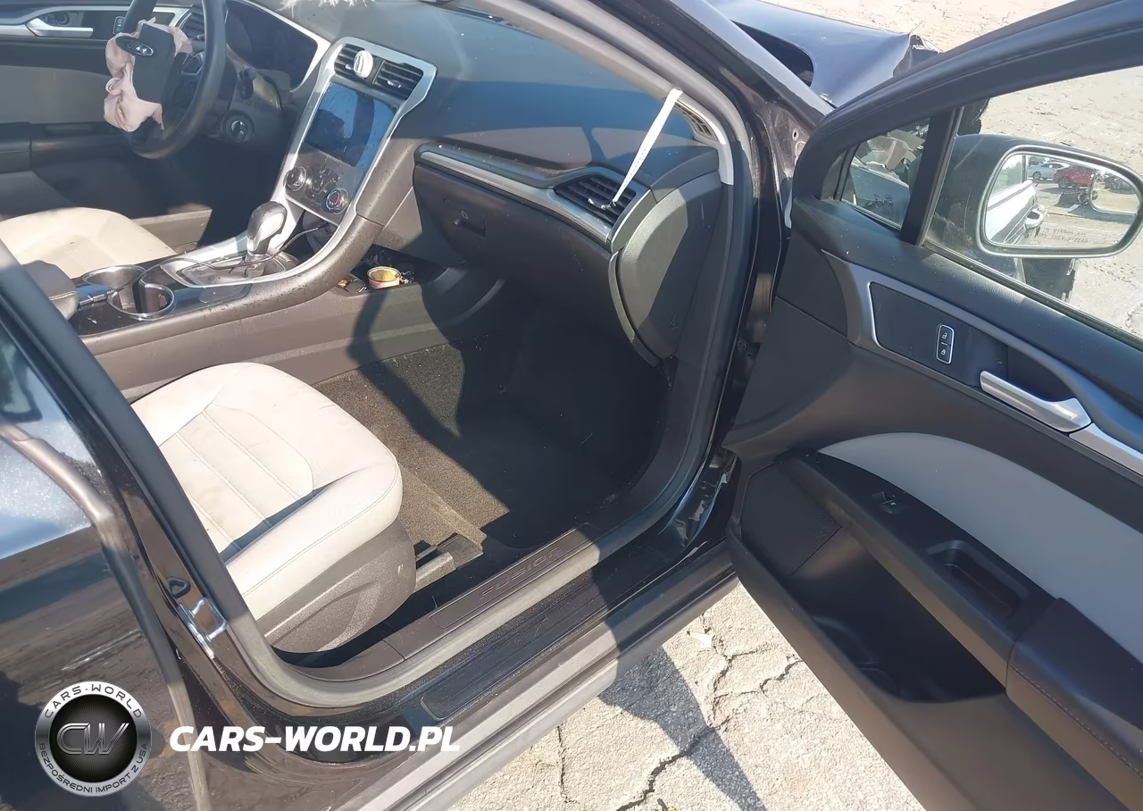 2015 Ford Fusion S VIN:3FA6P0G74FR148997 - 5