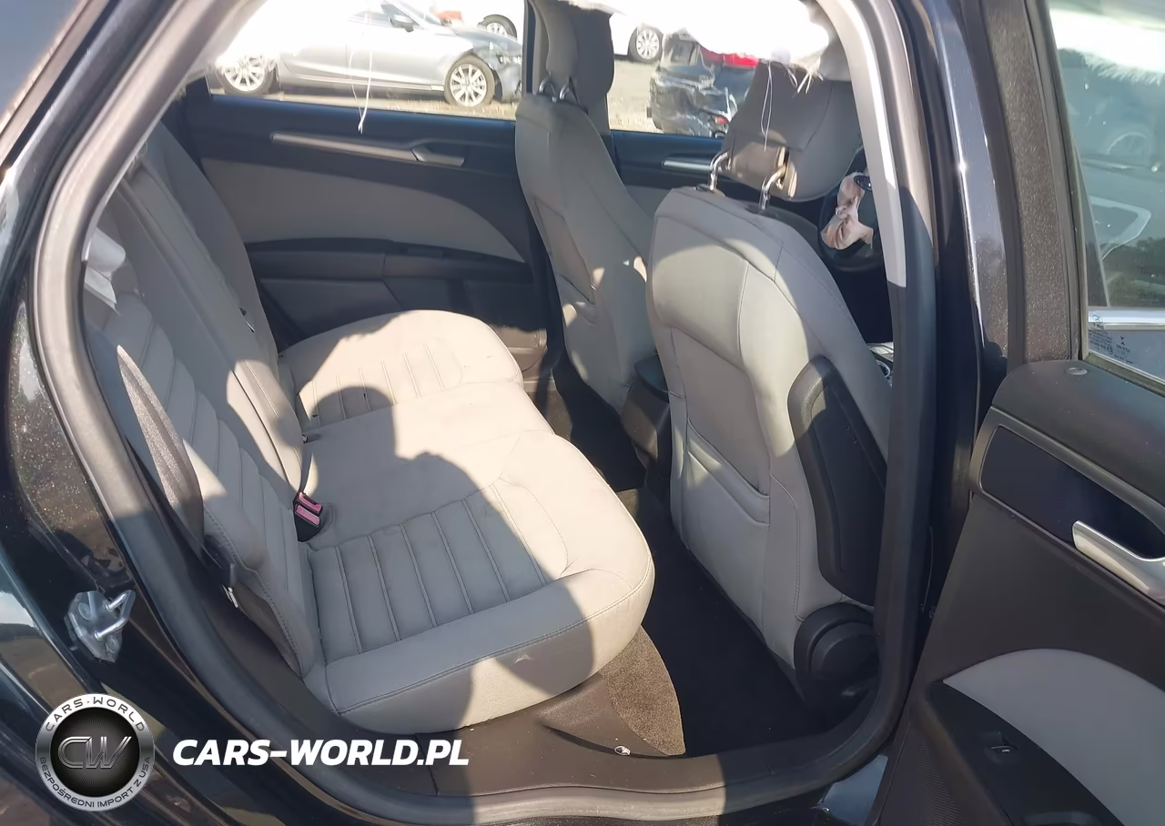 2015 Ford Fusion S VIN:3FA6P0G74FR148997 - 8