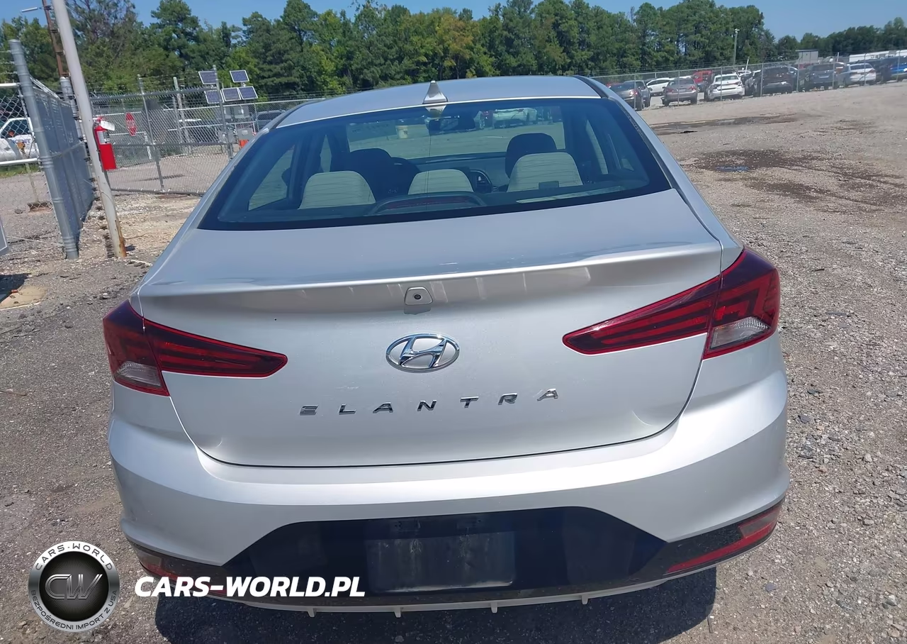 2019 Hyundai Elantra Sel VIN:5NPD84LF2KH403694 - 17