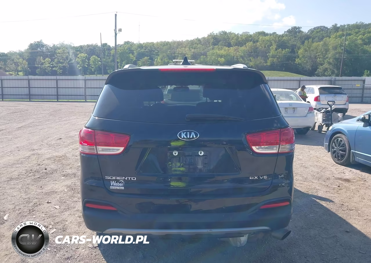 2018 Kia Sorento 3.3L Ex VIN:5XYPH4A59JG408968 - 17