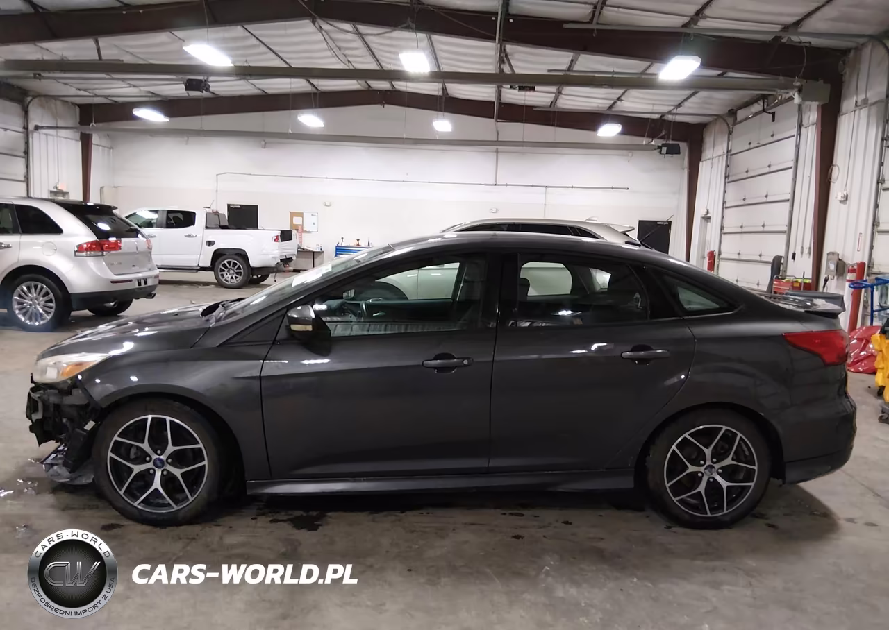 2016 Ford Focus Se VIN:1FADP3F22GL331197 - 15