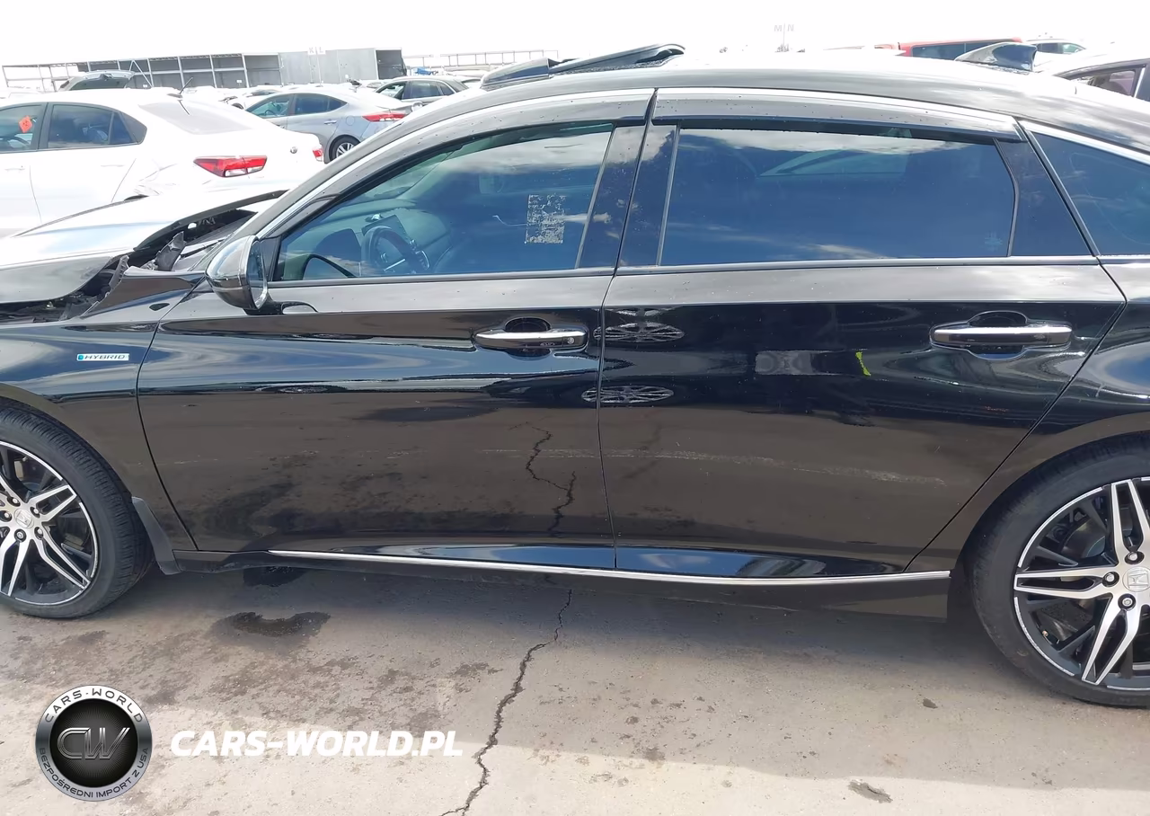 2022 Honda Accord Hybrid Touring VIN:1HGCV3F90NA017972 - 14