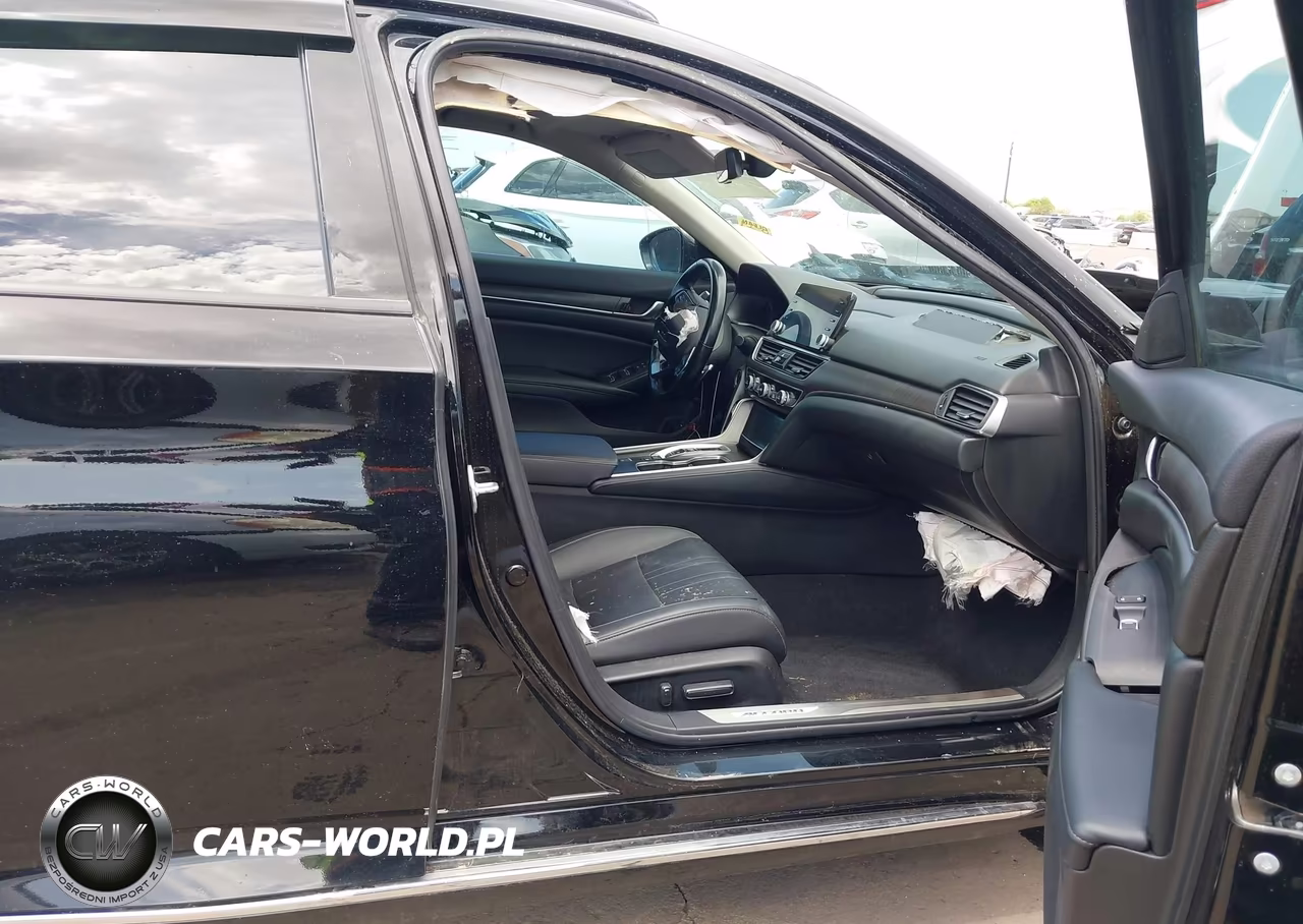 2022 Honda Accord Hybrid Touring VIN:1HGCV3F90NA017972 - 5