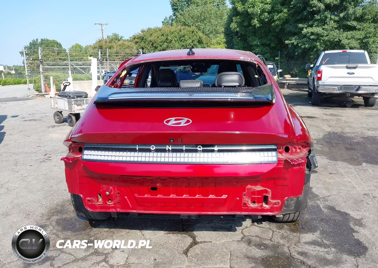 2024 Hyundai Ioniq 6 Limited VIN:KMHM54AA7RA075119 - 17