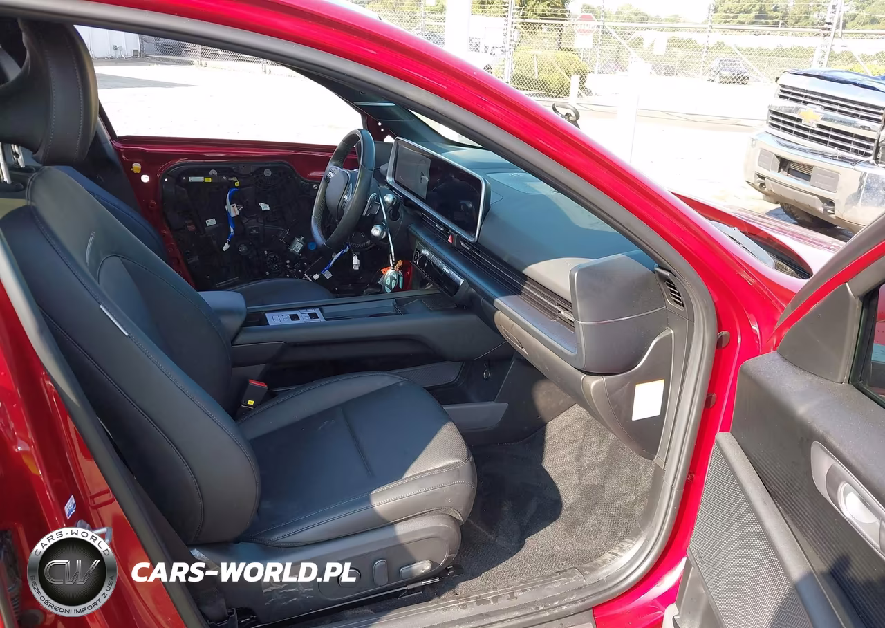 2024 Hyundai Ioniq 6 Limited VIN:KMHM54AA7RA075119 - 5