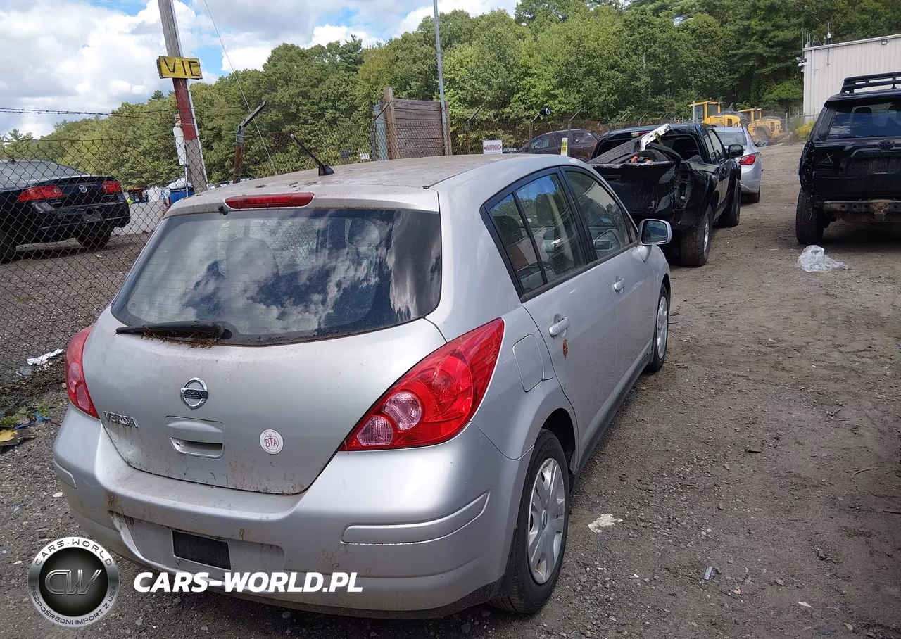 2011 Nissan Versa 1.8S VIN:3N1BC1CPXBL507723 - 4