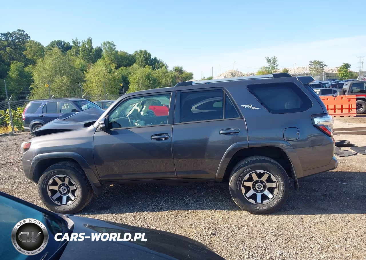 2018 Toyota 4Runner Trd Off Road Premium VIN:JTEBU5JR7J5603079 - 14