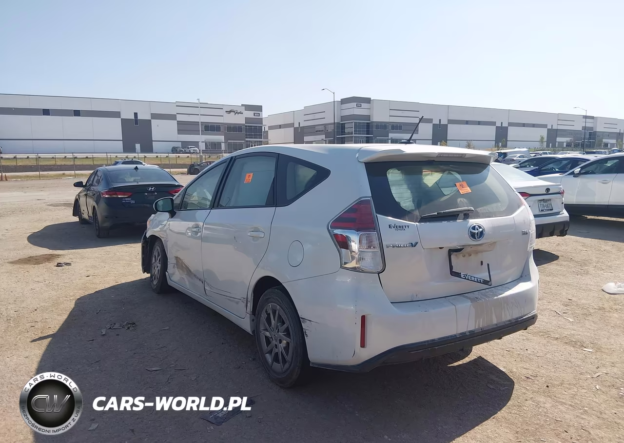 2017 Toyota Prius V Three VIN:JTDZN3EU8HJ057445 - 3