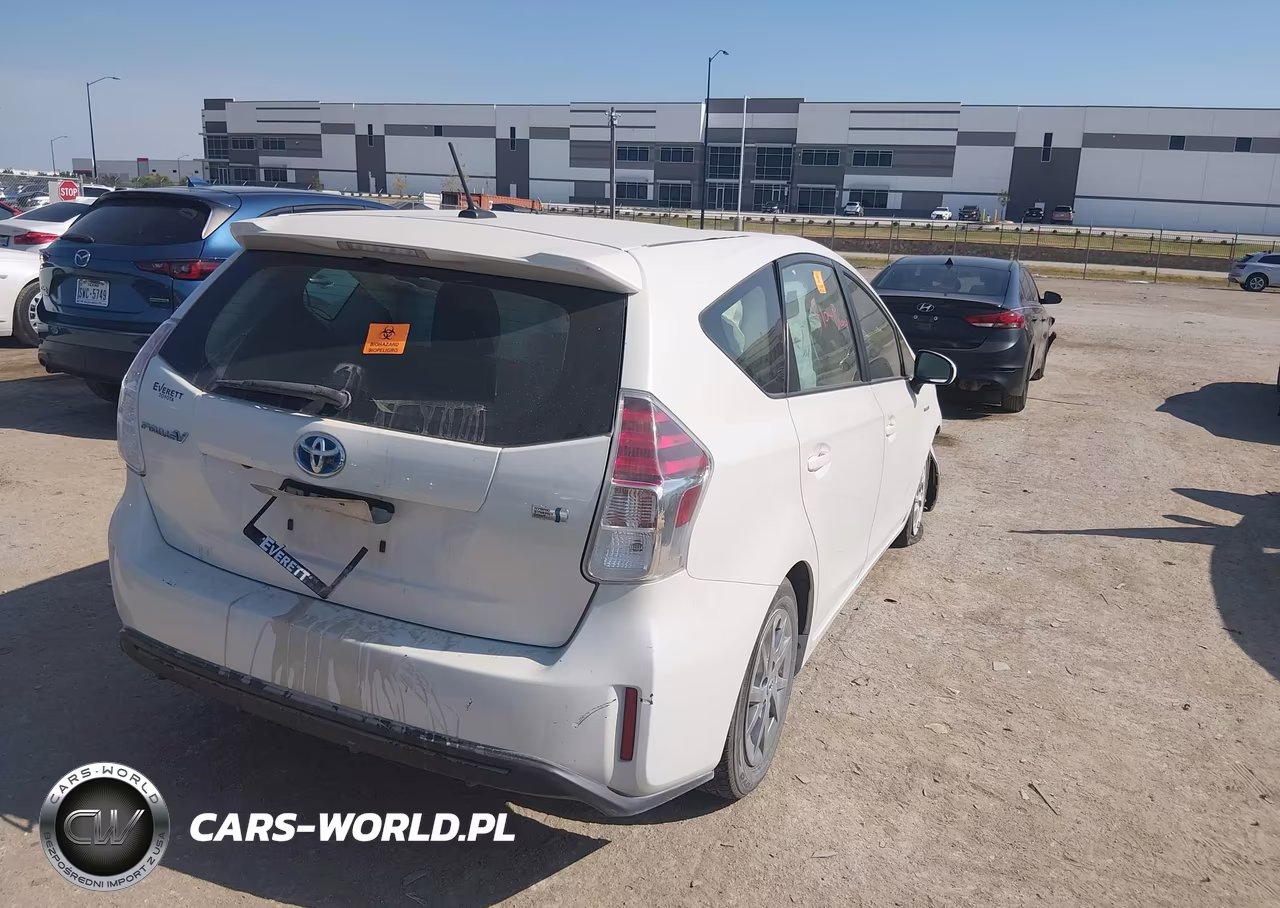 2017 Toyota Prius V Three VIN:JTDZN3EU8HJ057445 - 4