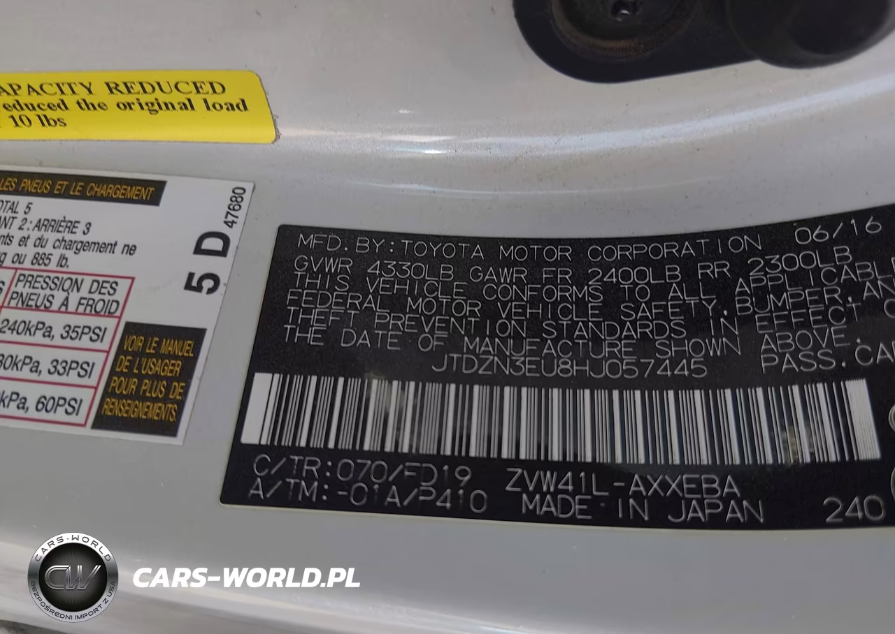 2017 Toyota Prius V Three VIN:JTDZN3EU8HJ057445 - 9