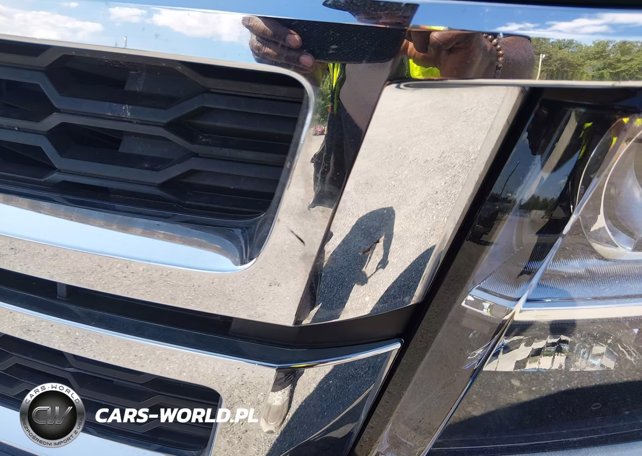 2018 Chevrolet Tahoe Ls VIN:1GNSKAEC9JR338593 - 14